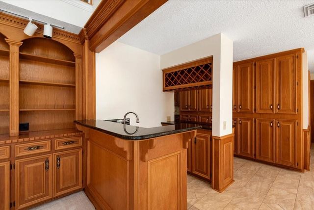 7514 Pinehurst Shadows Drive, Humble, TX 77346