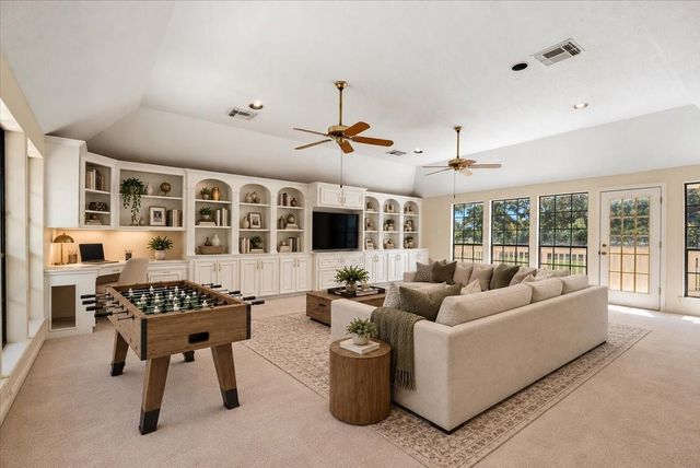 7514 Pinehurst Shadows Drive, Humble, TX 77346