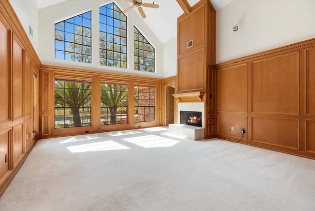 7514 Pinehurst Shadows Drive, Humble, TX 77346