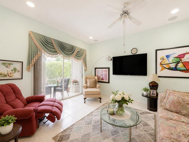 15883 SW 14TH Court, Pembroke Pines, FL 33027