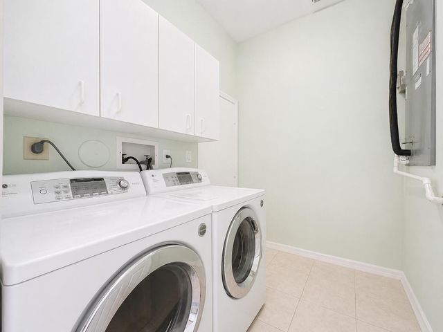 15883 SW 14TH Court, Pembroke Pines, FL 33027
