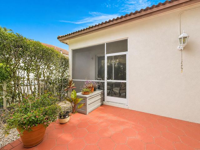 15883 SW 14TH Court, Pembroke Pines, FL 33027