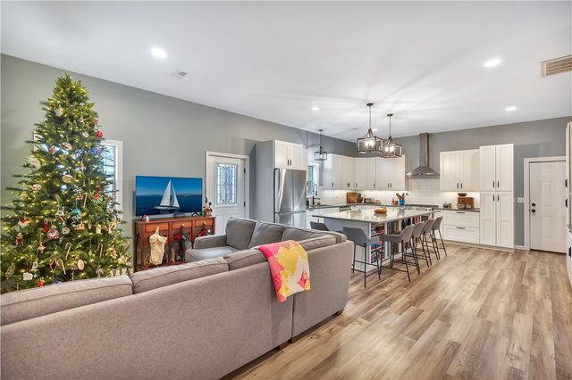 2475 Pumpkintown Highway, Pickens, SC 29671