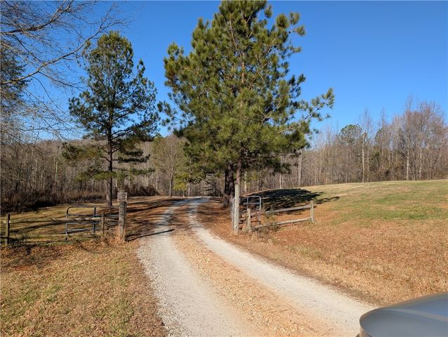2475 Pumpkintown Highway, Pickens, SC 29671