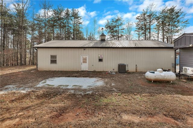 2475 Pumpkintown Highway, Pickens, SC 29671