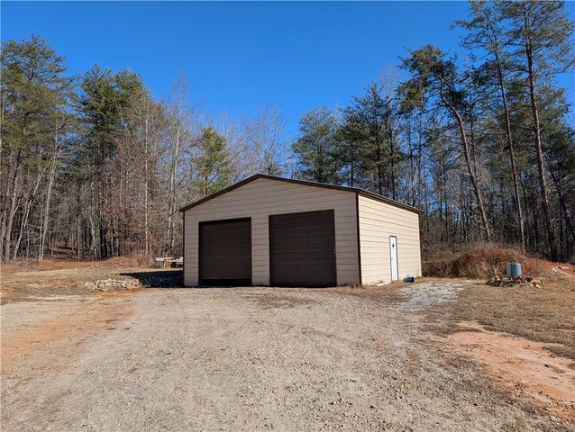 2475 Pumpkintown Highway, Pickens, SC 29671