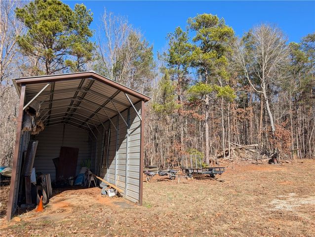 2475 Pumpkintown Highway, Pickens, SC 29671