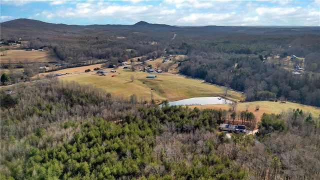 2475 Pumpkintown Highway, Pickens, SC 29671