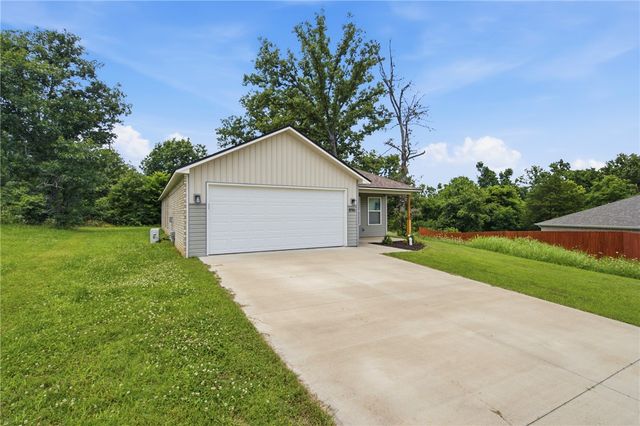 896 S Snyder Springs Loop, Watts, OK 74964