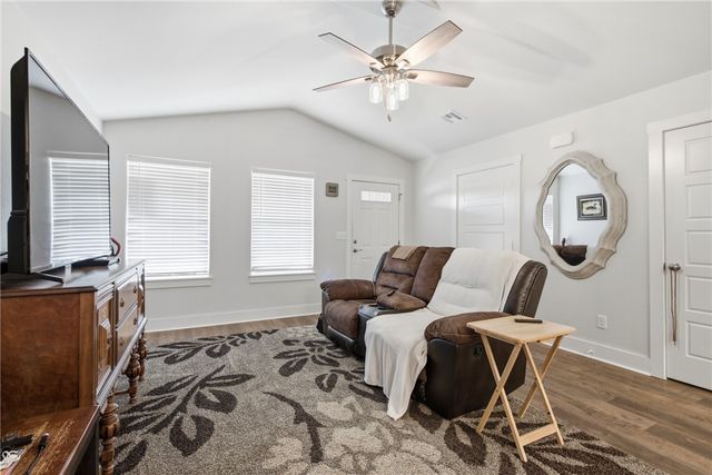 896 S Snyder Springs Loop, Watts, OK 74964