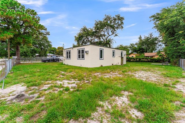 9301 NW 20th Ave, Miami, FL 33147