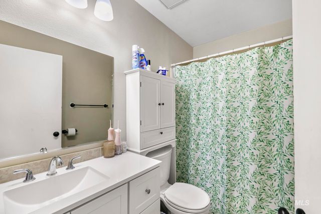2593 E 3700 N, Twin Falls, ID 83301