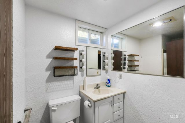2593 E 3700 N, Twin Falls, ID 83301