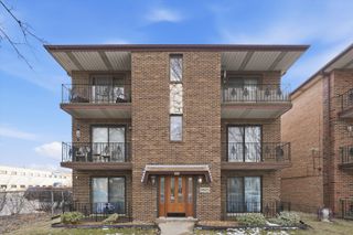 6525 W 64th Place 1W, Chicago, IL 60638
