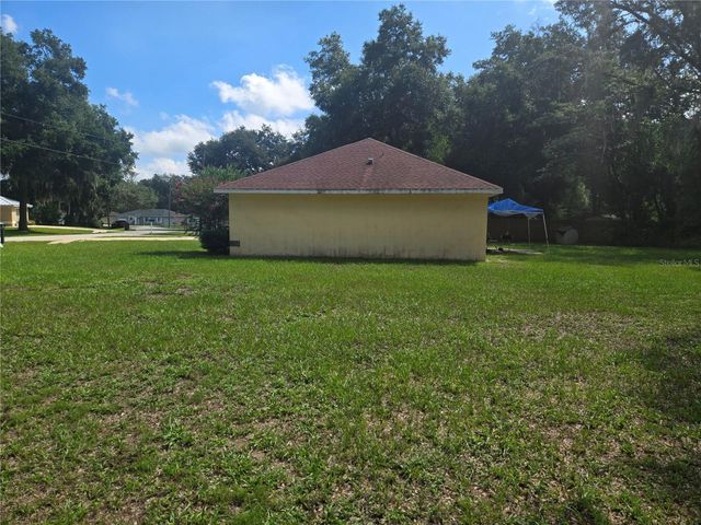 31 PINE CIRCLE, Ocala, FL 34472
