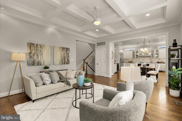 2012 N GREENBRIER ST, Arlington, VA 22205