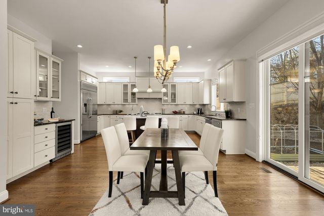 2012 N GREENBRIER ST, Arlington, VA 22205