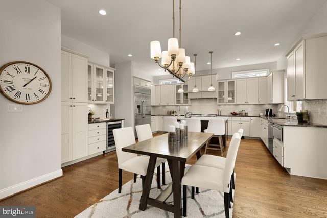 2012 N GREENBRIER ST, Arlington, VA 22205