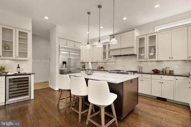 2012 N GREENBRIER ST, Arlington, VA 22205