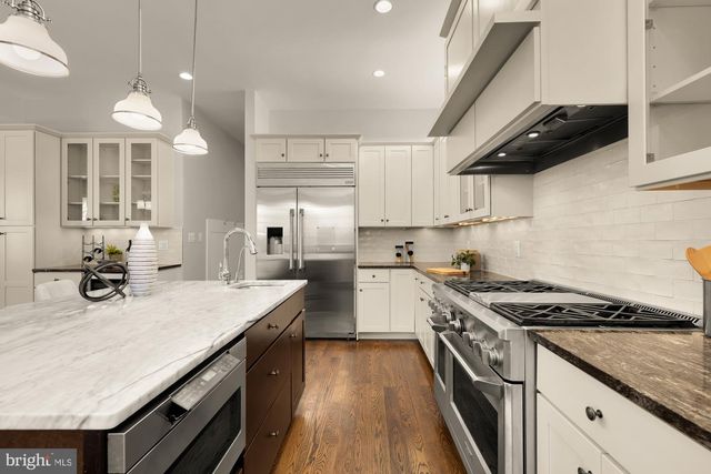 2012 N GREENBRIER ST, Arlington, VA 22205