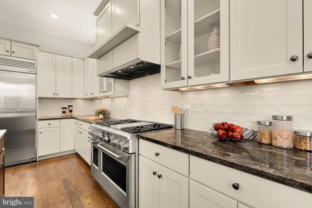 2012 N GREENBRIER ST, Arlington, VA 22205