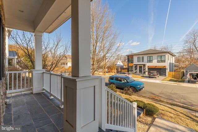 2012 N GREENBRIER ST, Arlington, VA 22205