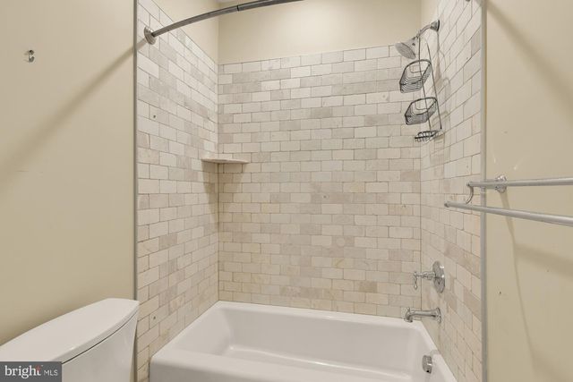 2012 N GREENBRIER ST, Arlington, VA 22205