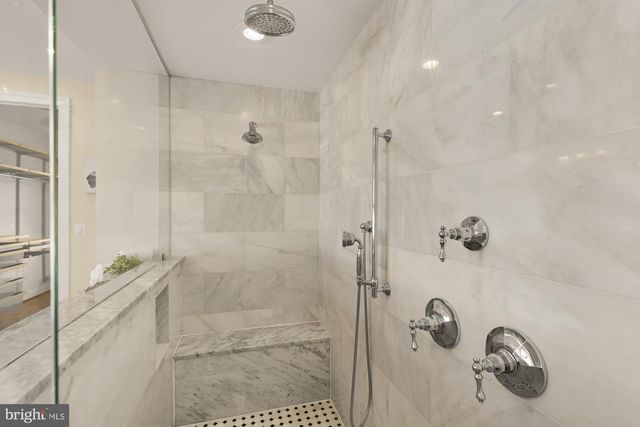 2012 N GREENBRIER ST, Arlington, VA 22205