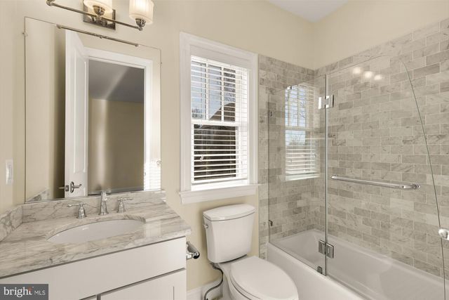 2012 N GREENBRIER ST, Arlington, VA 22205