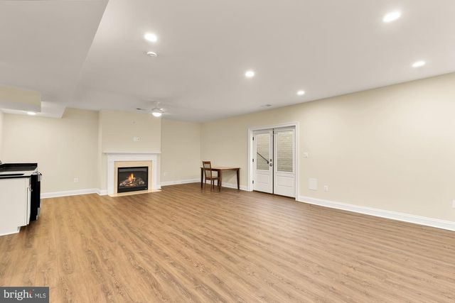 2012 N GREENBRIER ST, Arlington, VA 22205