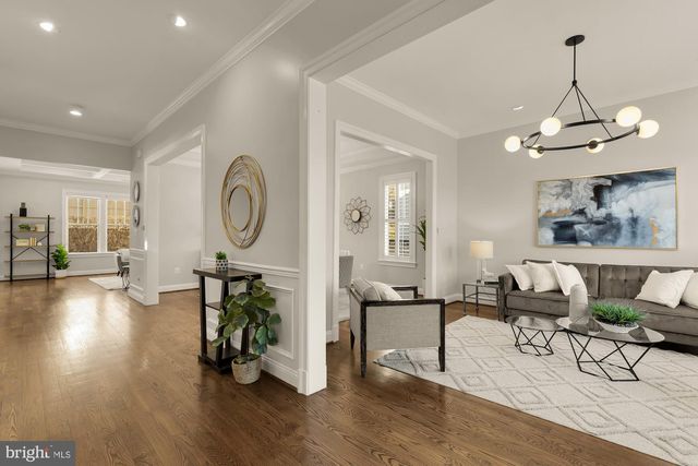 2012 N GREENBRIER ST, Arlington, VA 22205