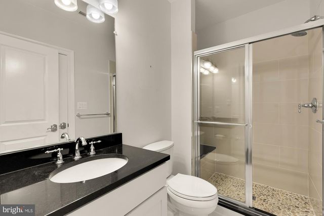 2012 N GREENBRIER ST, Arlington, VA 22205