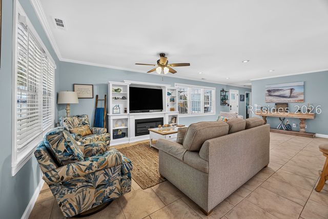 8 Flamingo St, Hilton Head Island, SC 29928