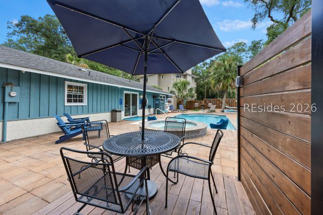 8 Flamingo St, Hilton Head Island, SC 29928