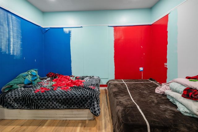 906 E Houston St, Marshall, TX 75670