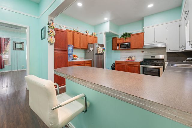 906 E Houston St, Marshall, TX 75670