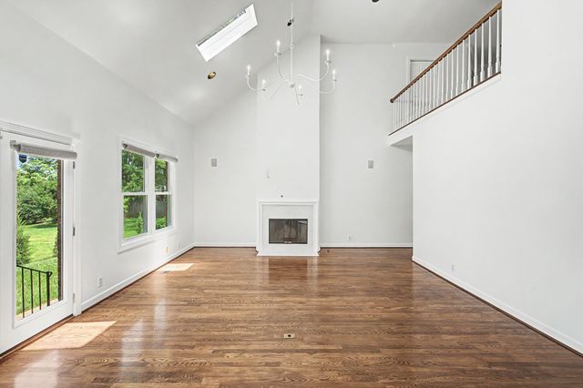 1605 Ardenwood Ct, Nashville, TN 37215