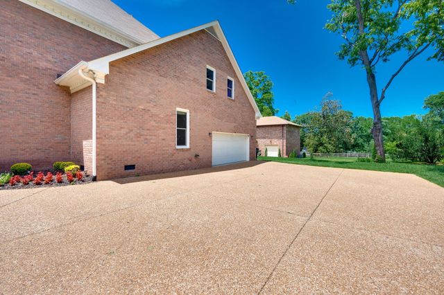 1605 Ardenwood Ct, Nashville, TN 37215