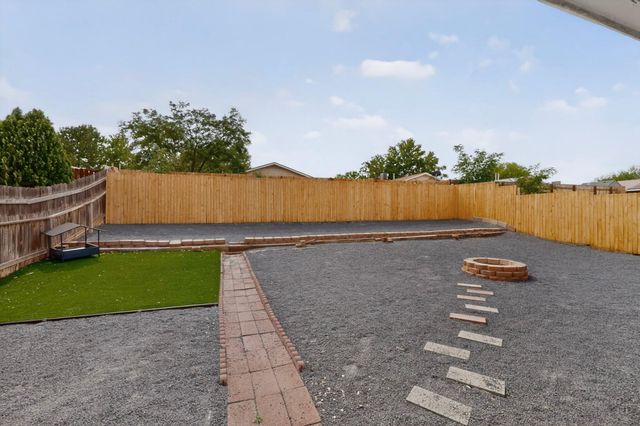 3037 Mason Meadows Drive NE, Rio Rancho, NM 87144