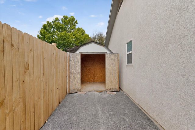 3037 Mason Meadows Drive NE, Rio Rancho, NM 87144