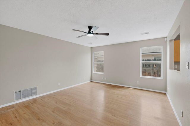 3037 Mason Meadows Drive NE, Rio Rancho, NM 87144