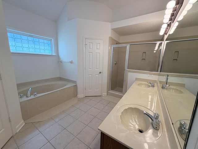 10097 BLOOMSBURY AVE, Cordova, TN 38016