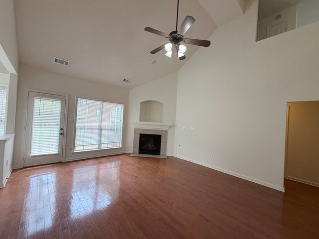 10097 BLOOMSBURY AVE, Cordova, TN 38016