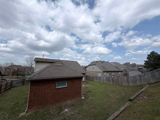 10097 BLOOMSBURY AVE, Cordova, TN 38016