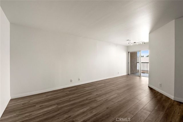 7641 Reseda Boulevard 126, Reseda, CA 91335