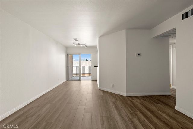 7641 Reseda Boulevard 126, Reseda, CA 91335
