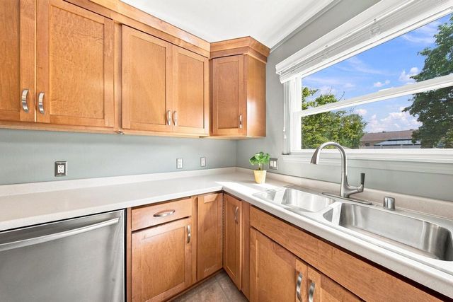 100 N Highland AVENUE, Thiensville, WI 53092