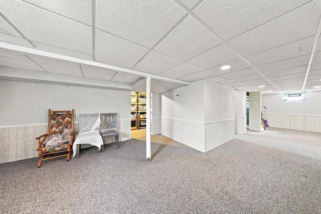 100 N Highland AVENUE, Thiensville, WI 53092