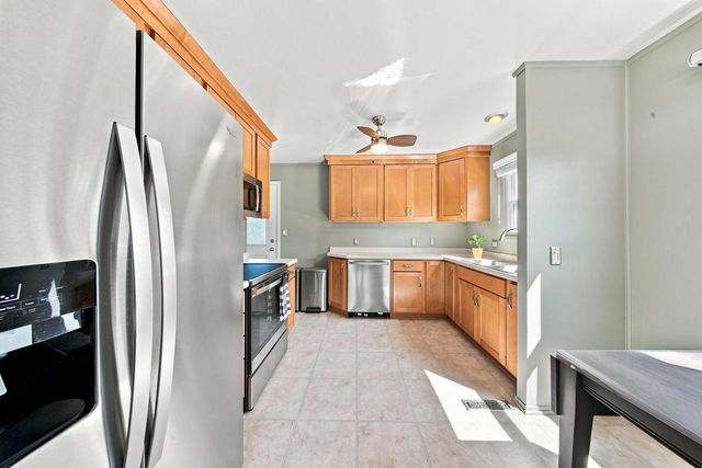 100 N Highland AVENUE, Thiensville, WI 53092