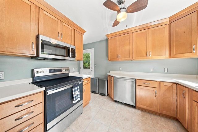100 N Highland AVENUE, Thiensville, WI 53092